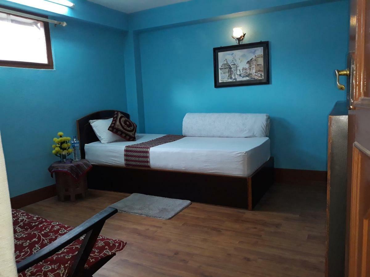 Subha Guest House بهاكتابور المظهر الخارجي الصورة