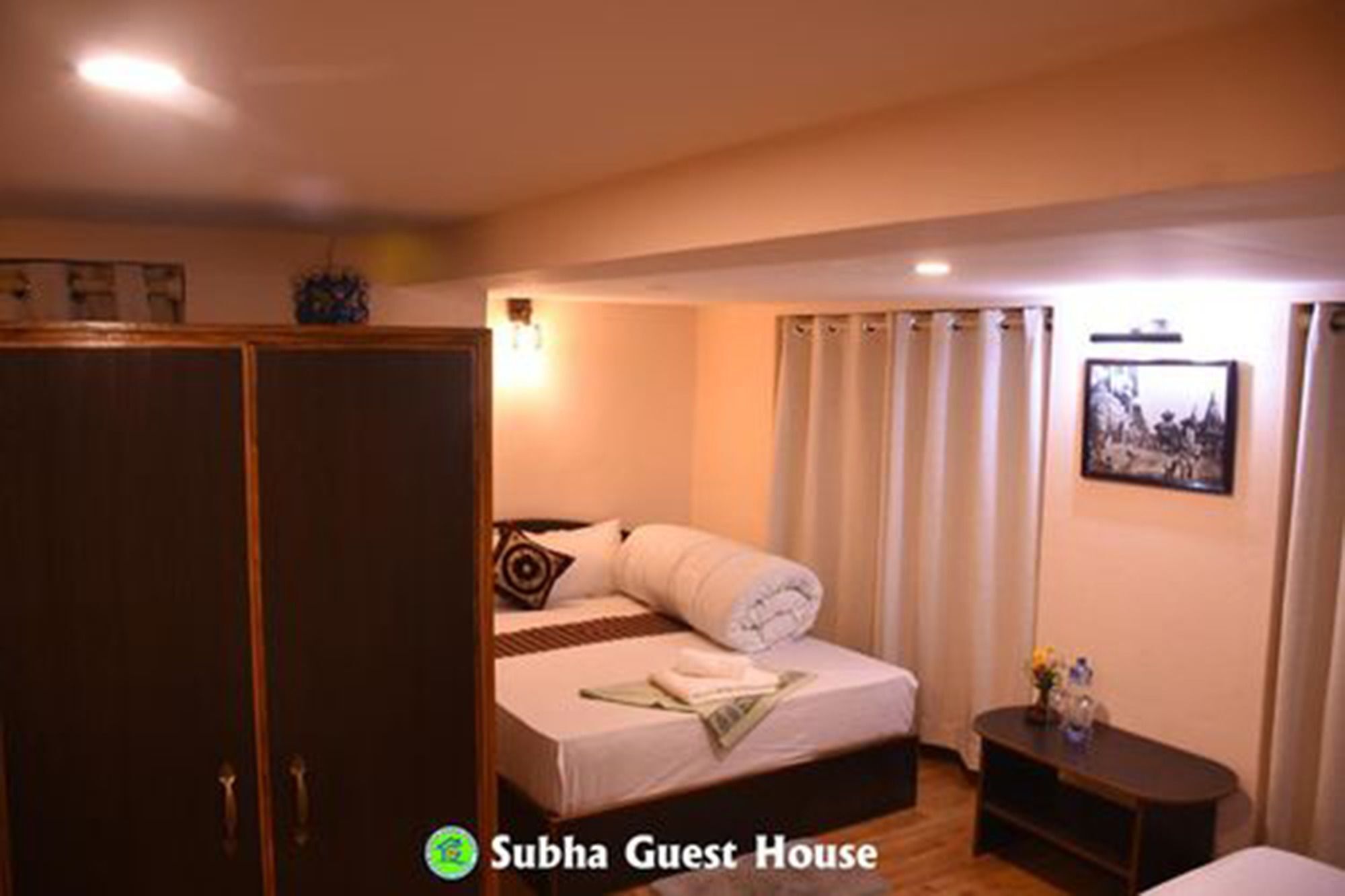 Subha Guest House بهاكتابور المظهر الخارجي الصورة
